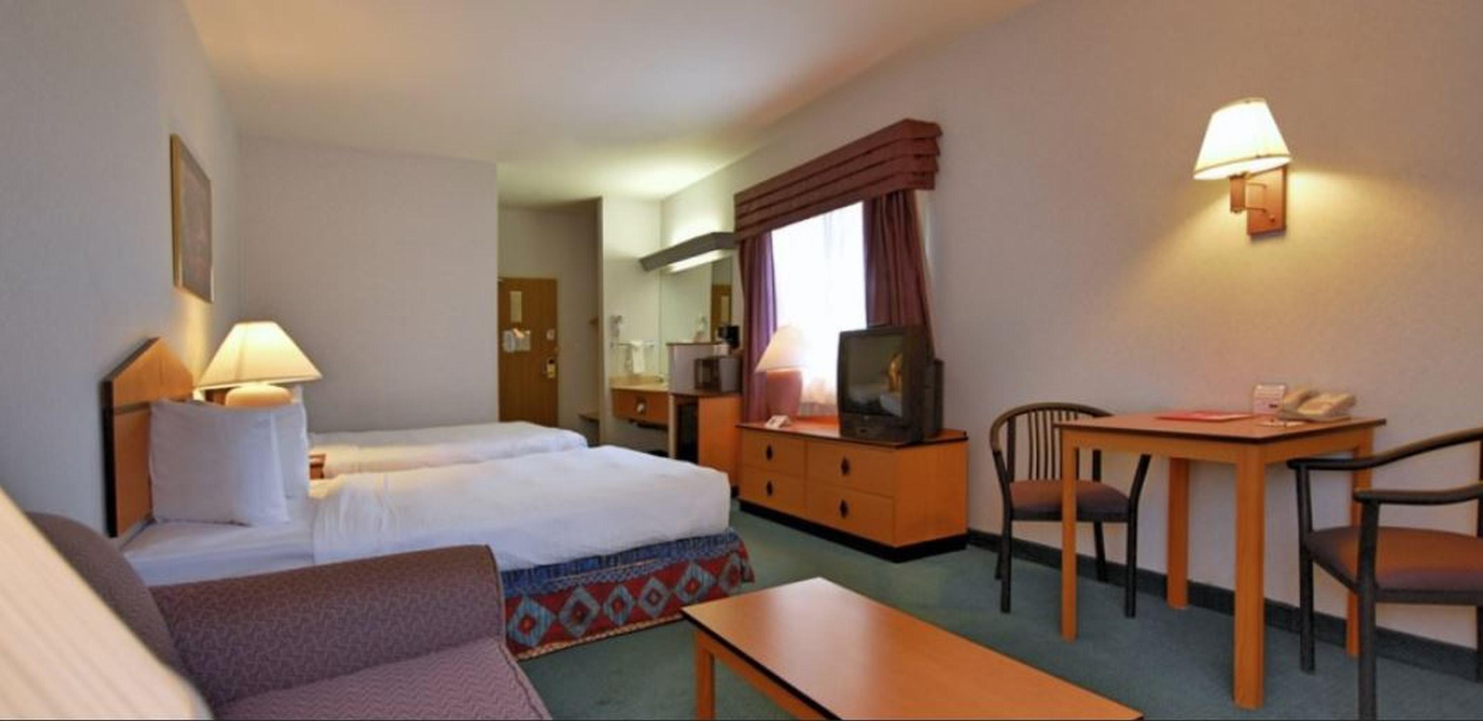 אורורה Quality Inn & Suites Denver Airport - Gateway Park מראה חיצוני תמונה