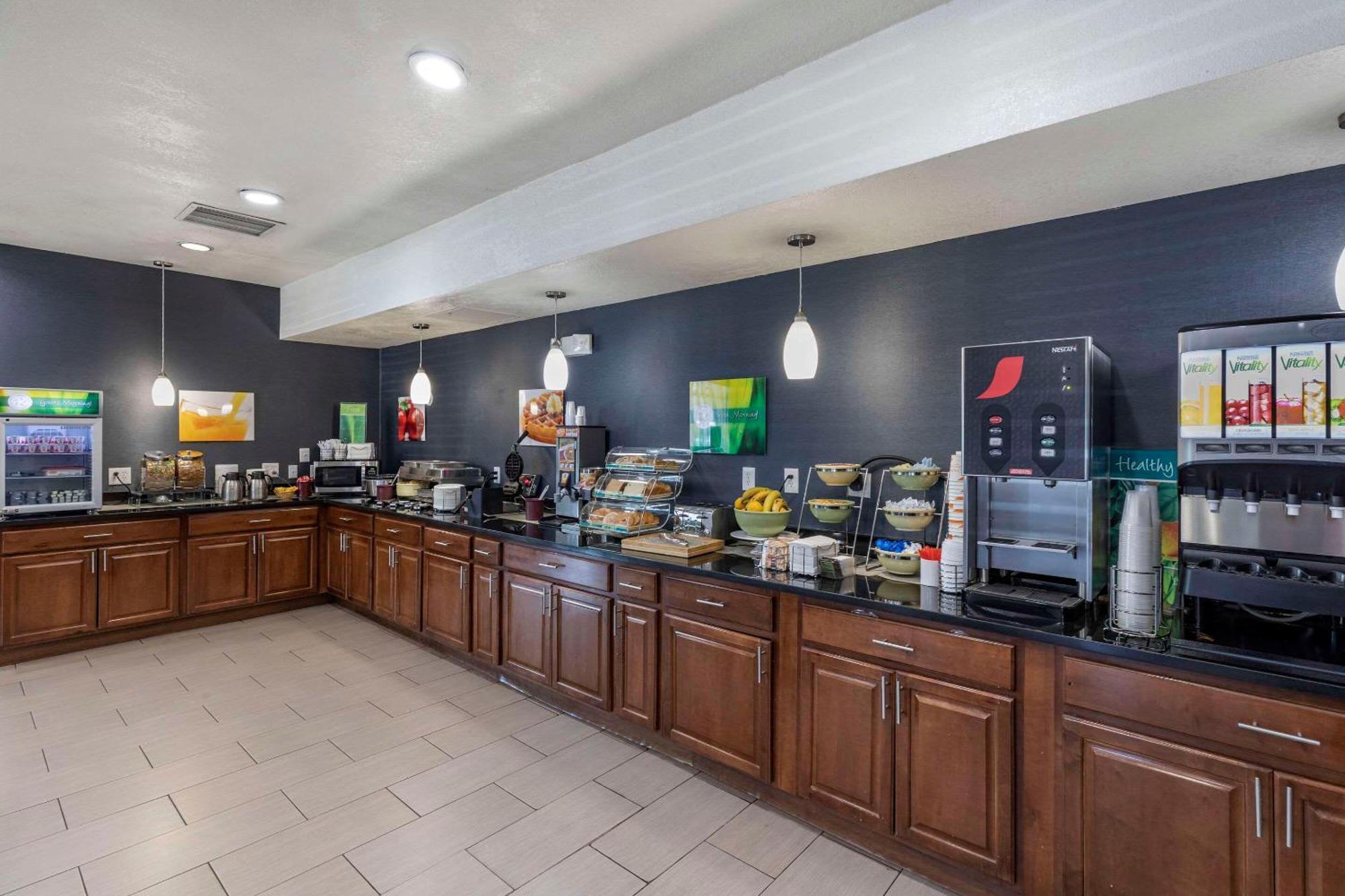 אורורה Quality Inn & Suites Denver Airport - Gateway Park מראה חיצוני תמונה