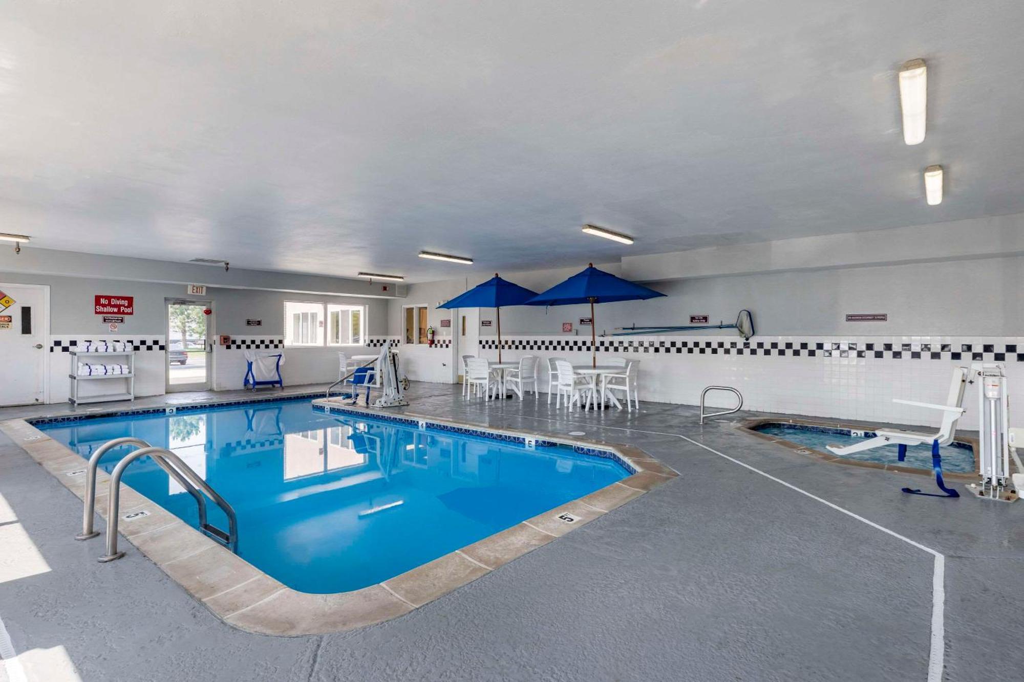 אורורה Quality Inn & Suites Denver Airport - Gateway Park מראה חיצוני תמונה