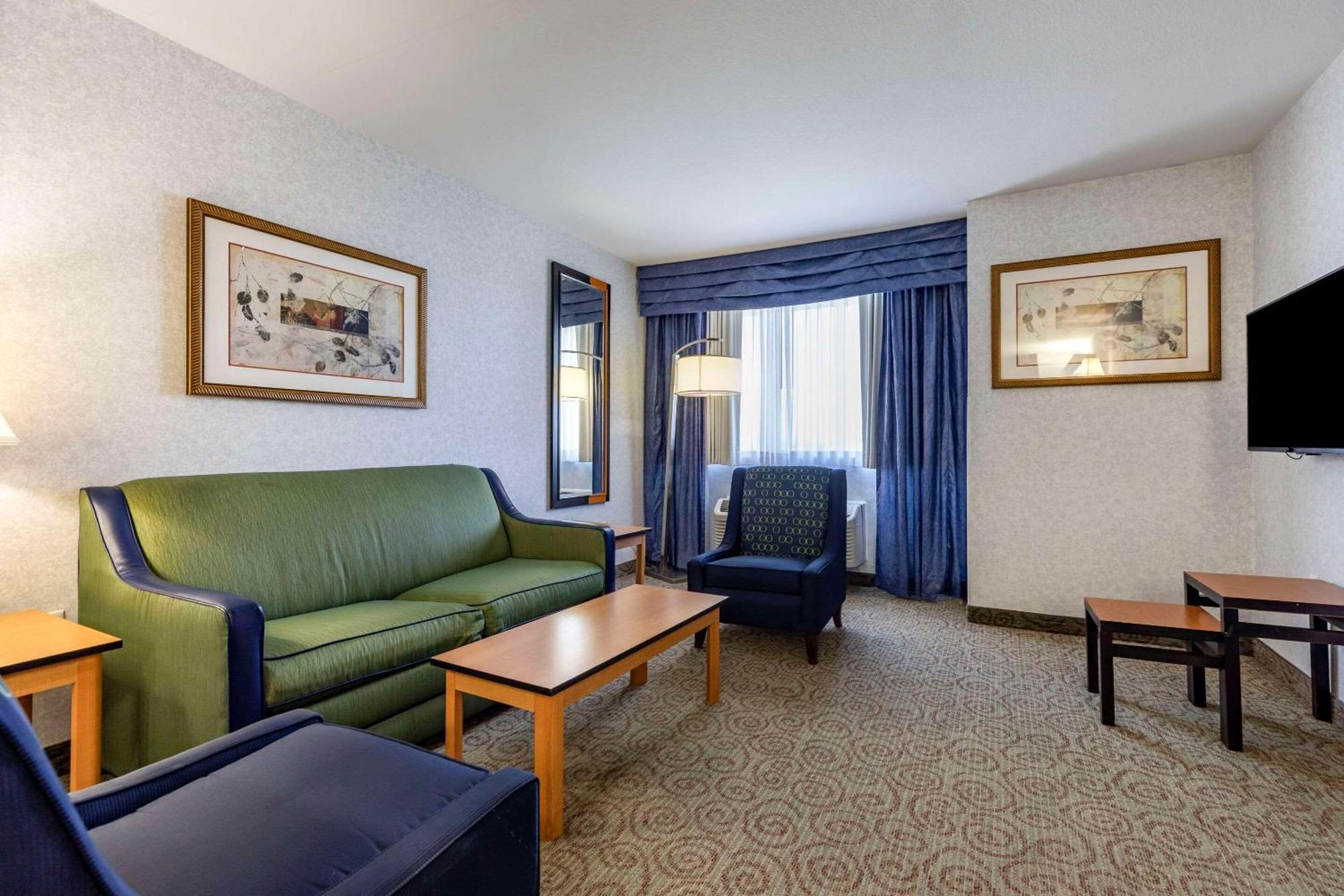 אורורה Quality Inn & Suites Denver Airport - Gateway Park מראה חיצוני תמונה